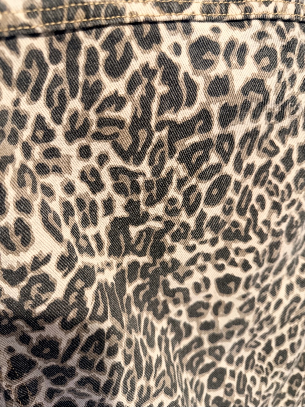 Leopard Print Jean Jacket - Black & Brown - Picture 7 of 7